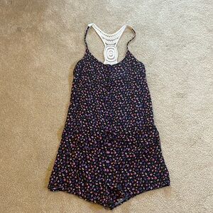 Mudd Romper w. Crochet Detail 🌸🌼